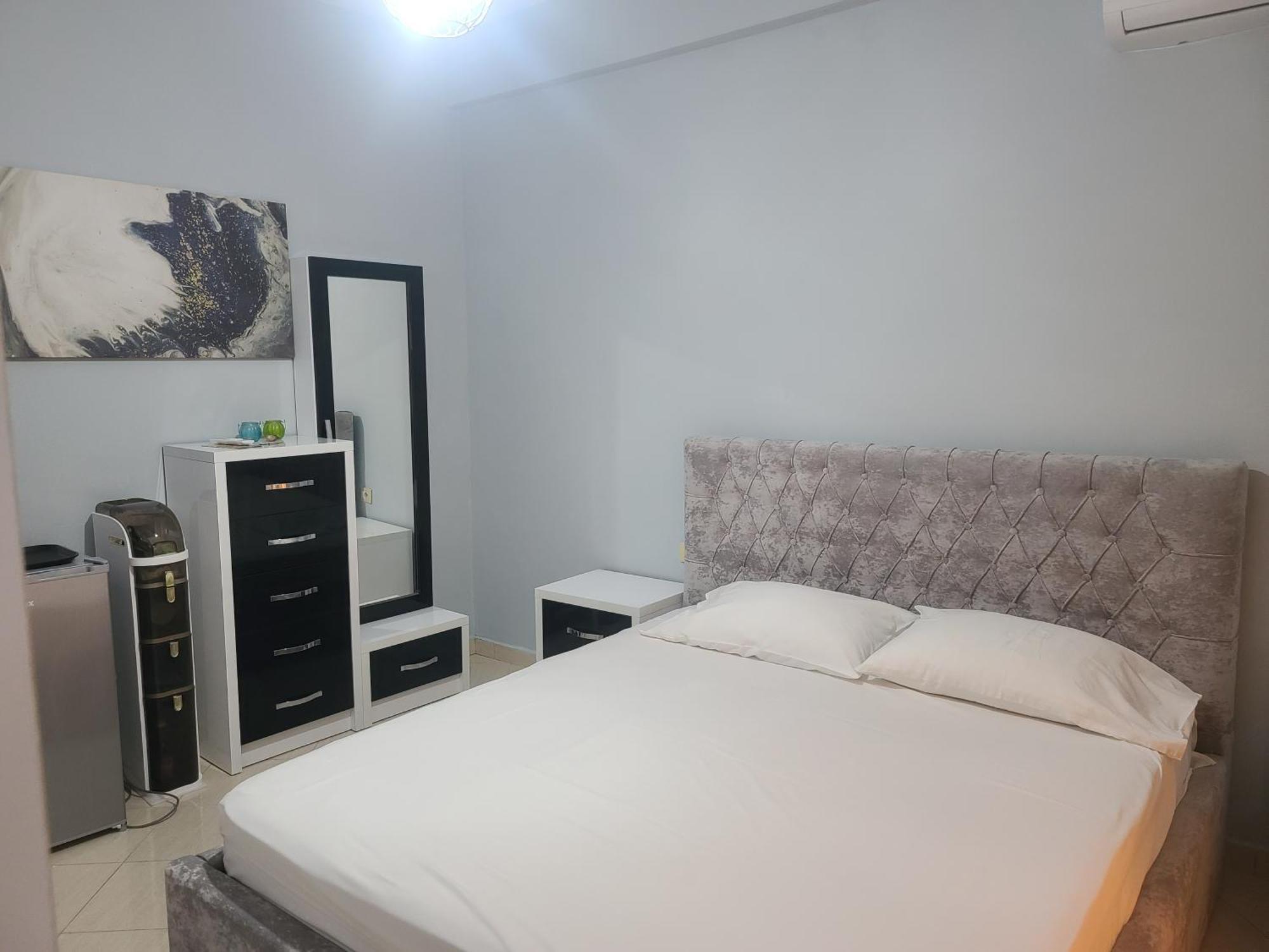 Hillside Garden Apartament Саранде Екстериор снимка