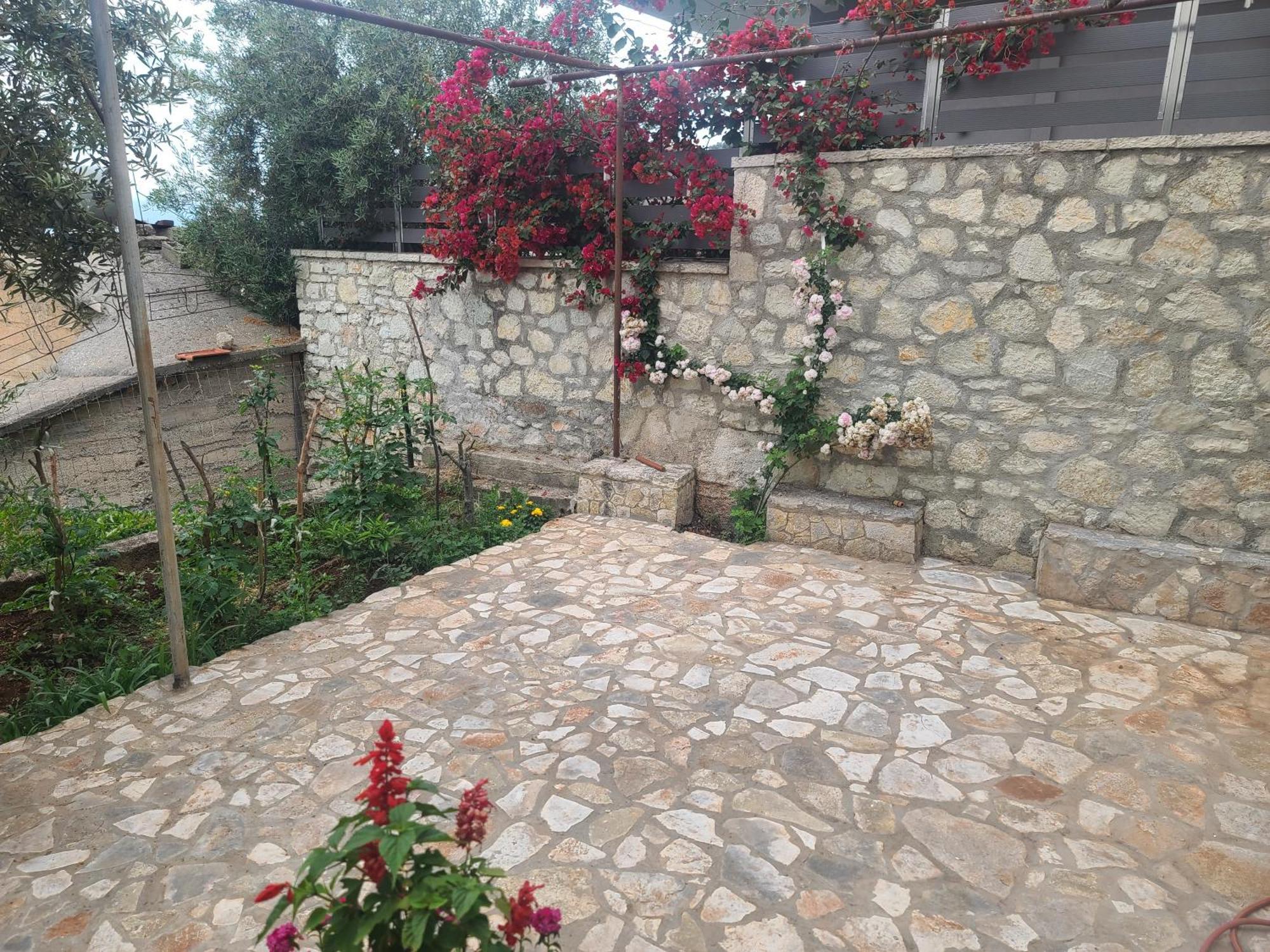 Hillside Garden Apartament Саранде Стая снимка
